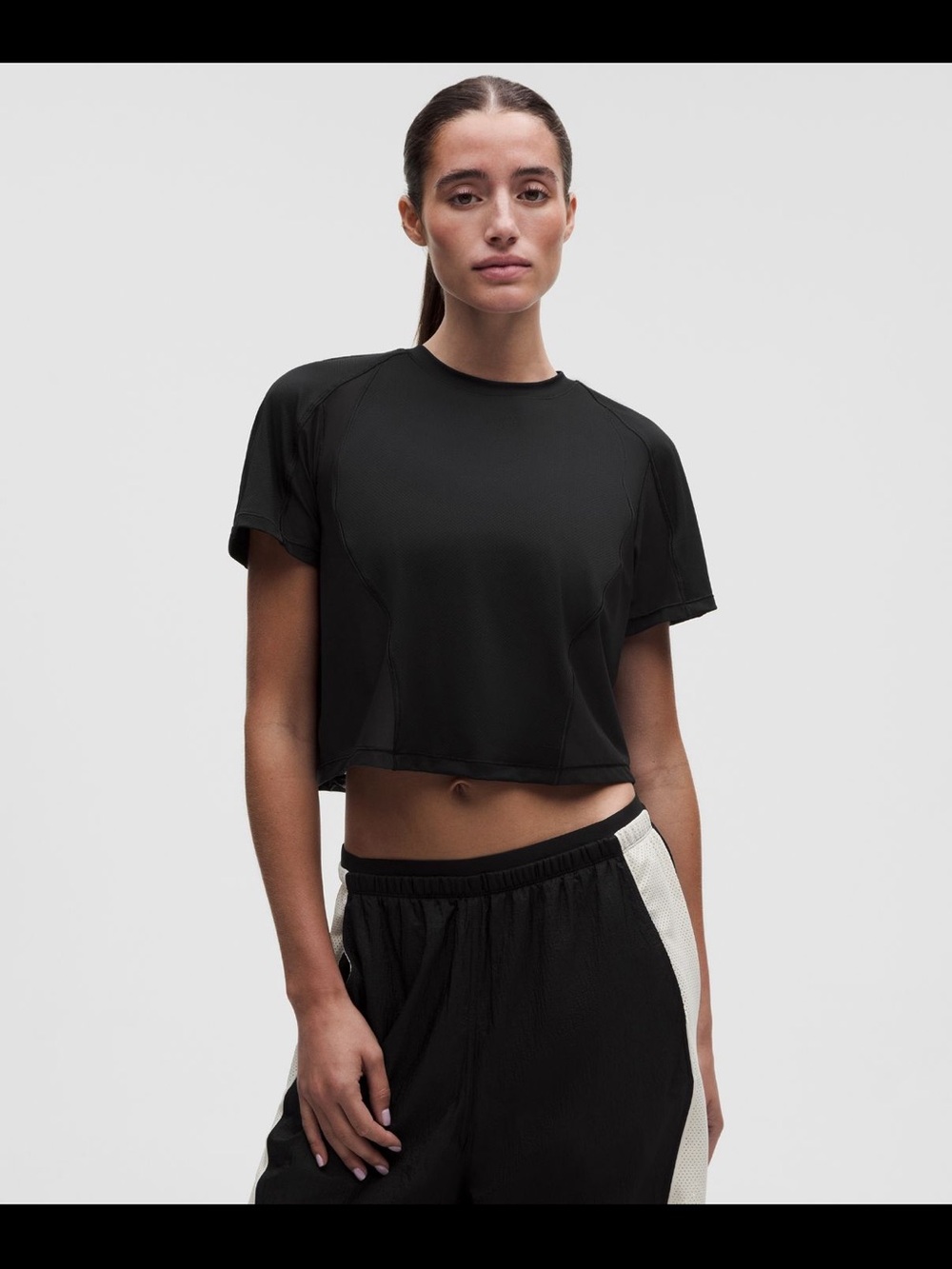 Lululemon - Ultralight Waist-Length T-Shirt - size 10